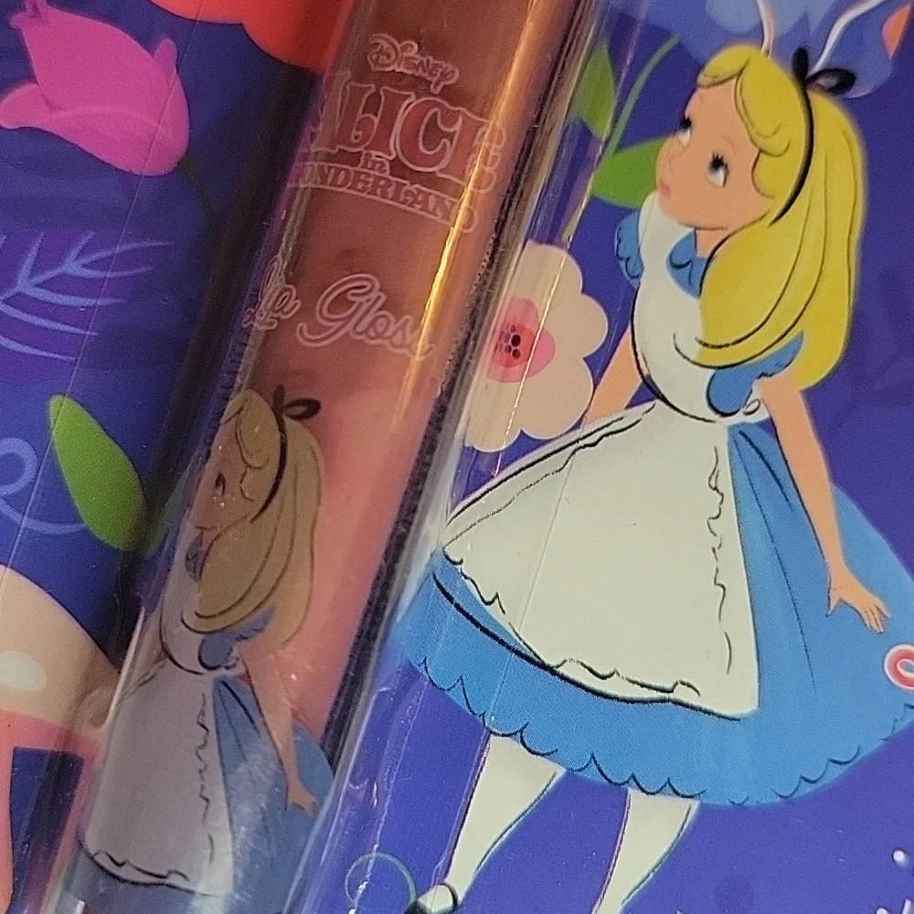 NEW Limited Edition Disney Alice in Wonderland Lip Gloss Bundle